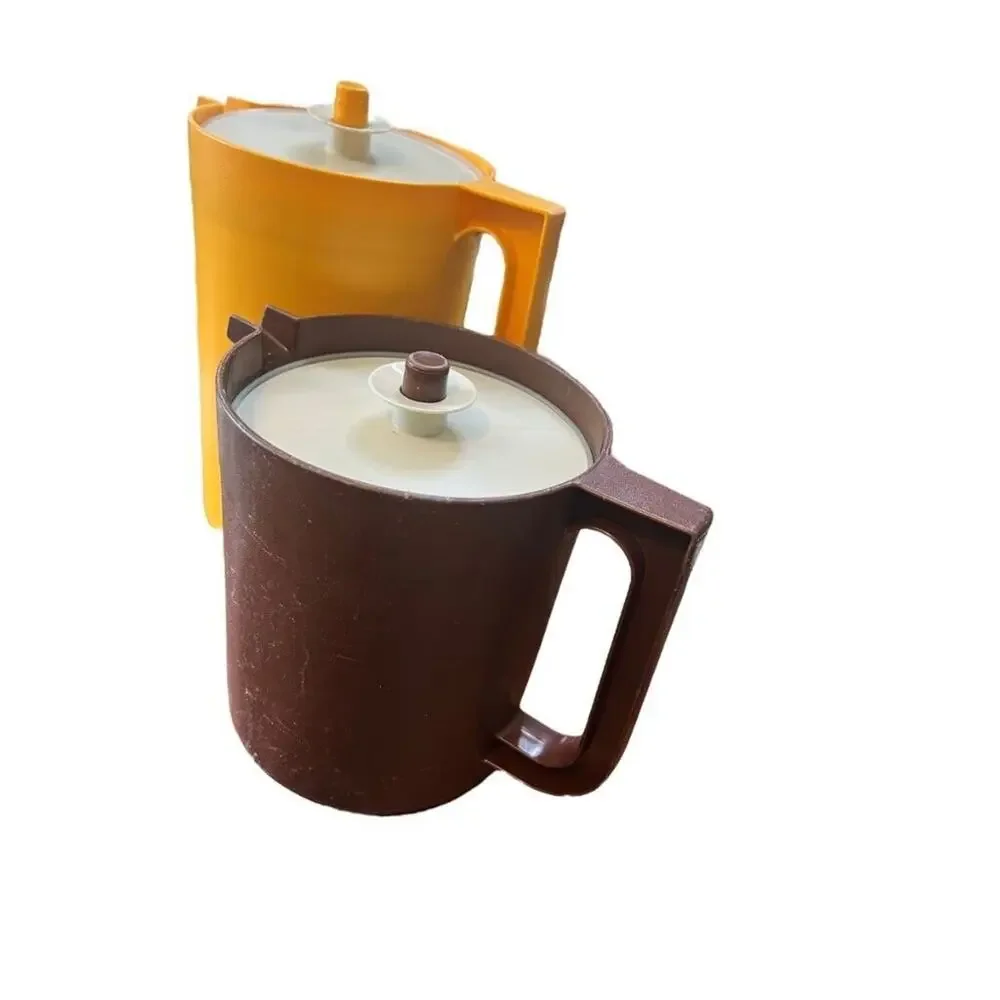 Vintage Yellow Apricot Tupperware 2 Quart Brown 1.5 qt Pitchers Push Button Lids